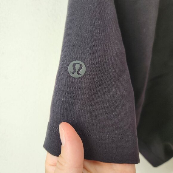 Lululemon Black On the Fly Shorts Running Activewear Women's 10 - Picture 8 of 9